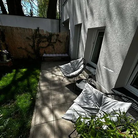 Garden Place وارسو